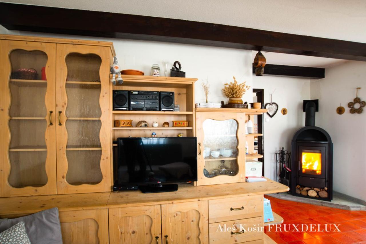 Вилла Pet & Family Friendly House Viktorija - House Near Golica With Triglav View Есенице Экстерьер фото